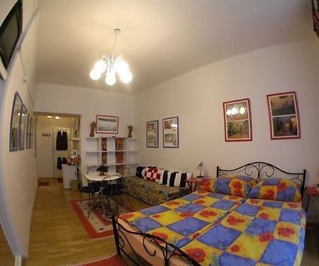 Pragues Rainbow Guest House Exterior photo