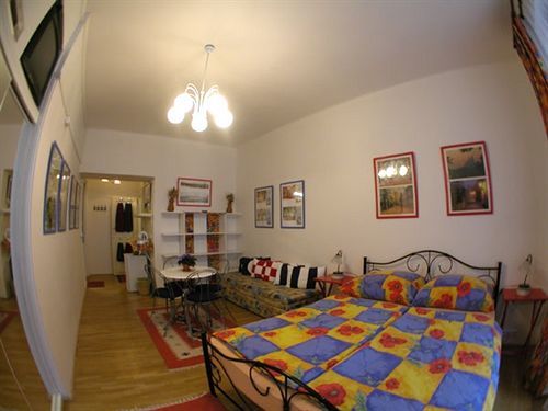 Pragues Rainbow Guest House Exterior photo