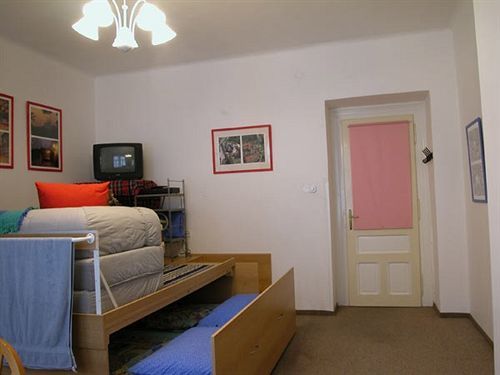 Pragues Rainbow Guest House Exterior photo